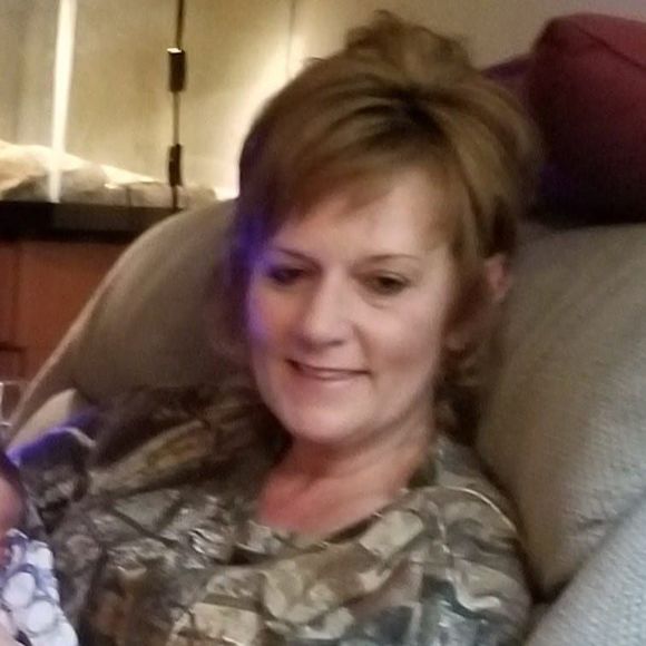 Meet your Posher, Karen - Picture 1 of 1